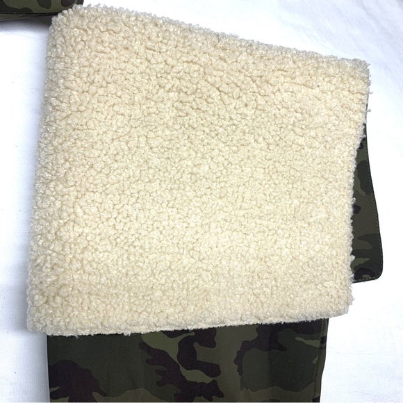 Good American High Kickstand Pointed Toe Camo Neoprene Shearling OTK Boots - Picture 3 of 6